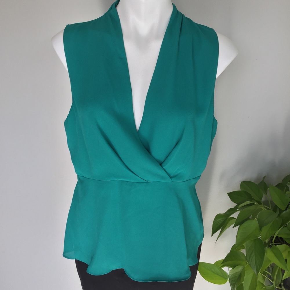 NICOLE MILLER • Sleeveless Blouse